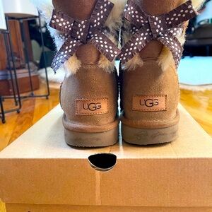 UGG Brown Ankle Boots with Polka Dot Bows slightly used